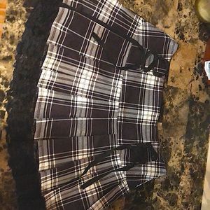 low rise plaid skirt